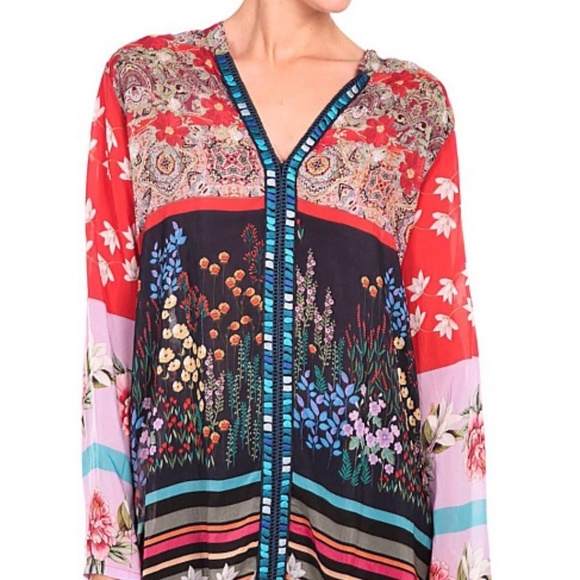 Johnny Was Tops - Johnny Was Trim V-Neck Blouse, XS